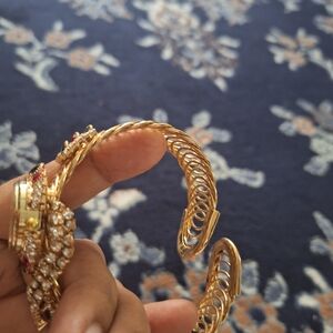 Elegant Gold and Silver Women's Bracelet